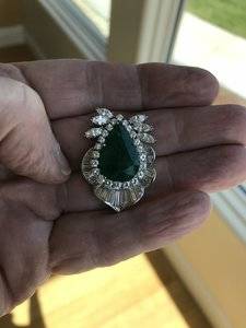 Emerald Broach 3.jpg