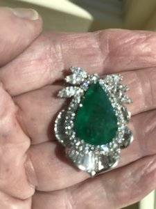 Emerald Broach 5.jpg