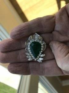 Emerald Broach 4.jpg