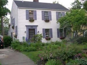 HouseDarkStormDoorDarkWindows1.JPG HouseDarkStormDoorDarkWindows1.JPG