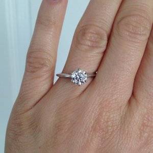 Blue nile hotsell tiffany setting