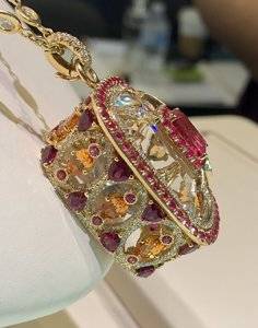 erica-courtney-victoria-pendant2.JPG
