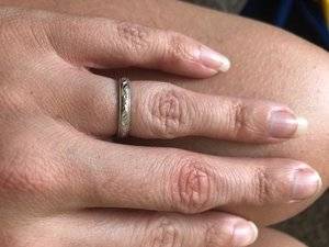White ring 1.jpg