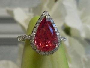 Pear Mahenge Spinel Ring by Victor Canera 4.JPG