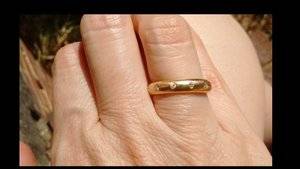 goldworkringoutside.jpg goldworkringoutside.jpg