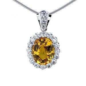 Yellow Sapphire Pendant 8.46ct 2.5ct G,VS Diamonds.jpg