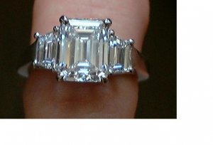 lynnys ring.JPG lynnys ring.JPG