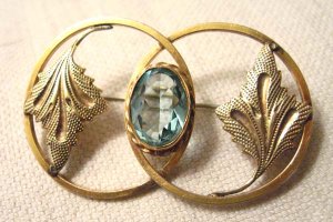brooch2.jpg