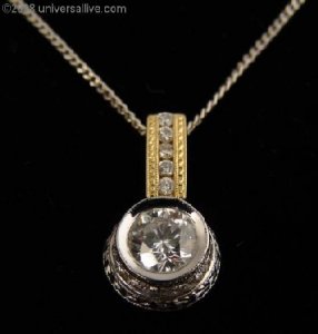 Simon G diamond pendant front close up angel.jpg
