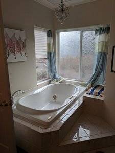 tub.jpg tub.jpg