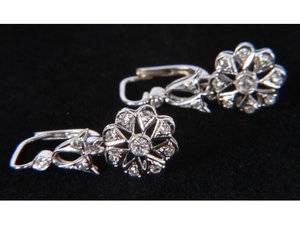 Diamond earrings 42009729_IMG_2444b.jpg