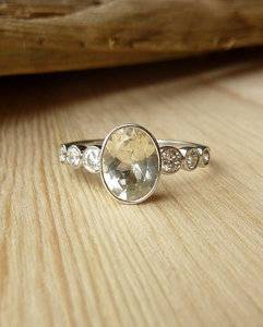 bezel five stone.jpg