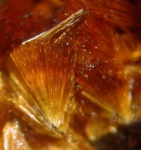 IMARCacoxeniteBanded.jpg
