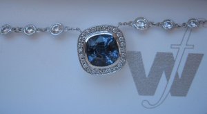 halobluediamondnecklace06.JPG