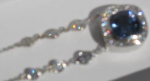 halobluediamondnecklace25.JPG