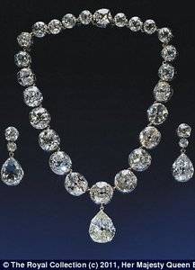 Coronation necklace and earings made in 1858 for Queen Victoria.jpg
