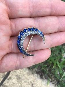 Sapphire Crescent Outside Shade 2.JPG Sapphire Crescent Outside Shade 2.JPG