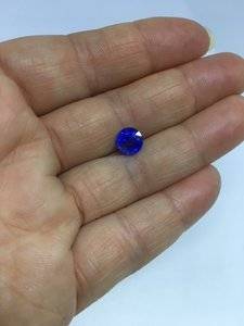 2.50 Cornflower Blue sapphire Light Box. 1.JPG 2.50 Cornflower Blue sapphire Light Box. 1.JPG
