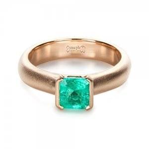 Custom-Rose-Gold-Emerald-Ring-flat-1427.jpg