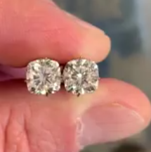 Earrings3.PNG