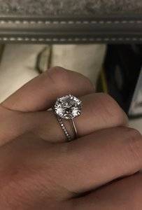 Zina_Antiqued_Eternity_Platinum_Ering.jpg