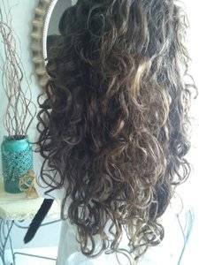 curly hair.jpg