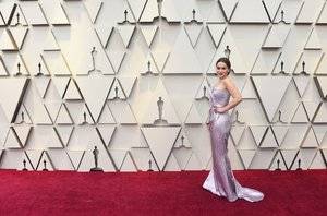 http---cdn.cnn.com-cnnnext-dam-assets-190224184702-02-oscars-fashion-2019.jpg