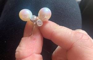 lindapearlearring1.jpg lindapearlearring1.jpg