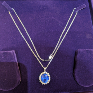 7.61 sapphire pendant 3.png