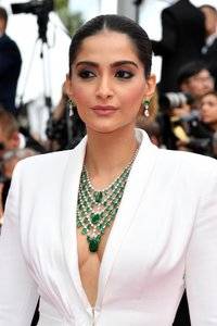 Indian actress Sonam Kapoor.jpg