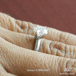 Simon-G-MR2948-Solitaire-Engagement-Ring_hand1-zoom.jpg