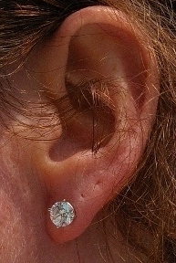 earring post for ps.JPG