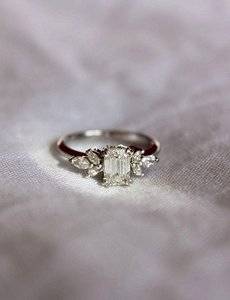 diamond-side-band-marquis.jpg diamond-side-band-marquis.jpg