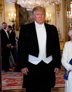TrumpLooksWrong.jpg