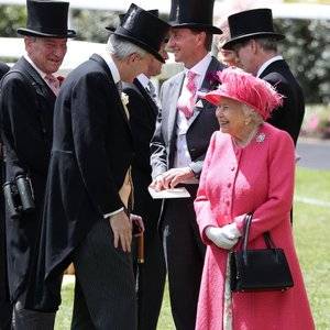 queen-elizabeth-ii-greets-guests-in-the-parade-ring-during-news-photo-1151226475-1561124762.jpg