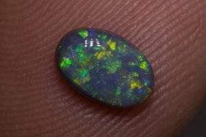 0.65ct-semi-black-opal2.jpg
