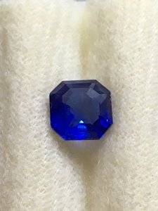 Asscher Sapphire Light Box 1.JPG