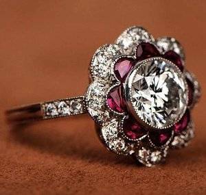 floral-engagement-rings-diamond-round-cut-halo-vintage-estatediamondjewelry-via-instagram.jpg