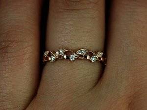 Rosegold-Leaf.jpg Rosegold-Leaf.jpg