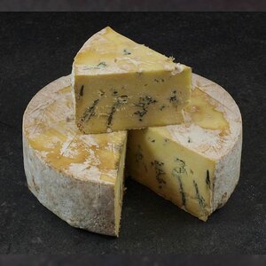 CheeseShop-Whitestone-Windsor-Blue-cut-fresh.jpg