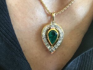 Emerald Pendant 6.jpg