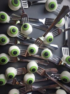 halloween-bakerella-lg.jpg