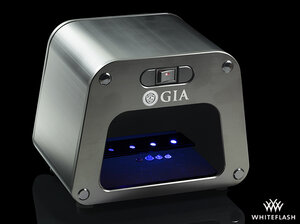 GIA-UV-Lamp-and-Viewing-Cabinet-with-Test-Strip.jpg