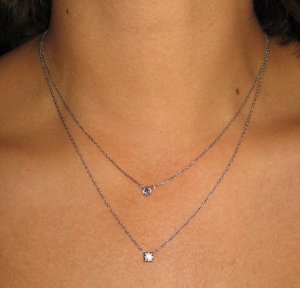 mara pendants neck.jpg