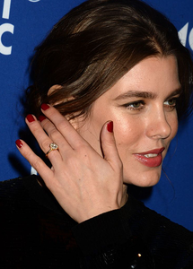 Charlotte Casiraghi’s engagement ring.png