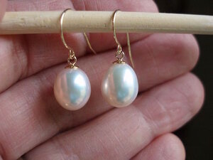 8mm metallic white FW drop earrings posted on PS.jpeg