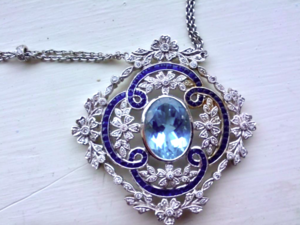 sapphireandaquamarineanddiamondnecklace.png