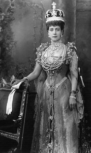 Queen-Alexandra-coronation-dress.jpg