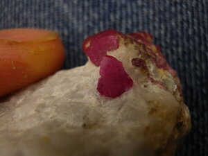 Heart-shaped ruby crystal 2.JPG