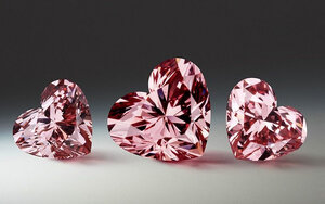 igi-gemblog-heart-shape-argyle-amour-diamond-pink.jpg